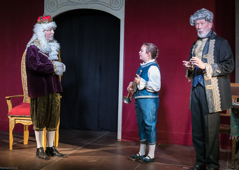 Des Kaisers neue Kleider