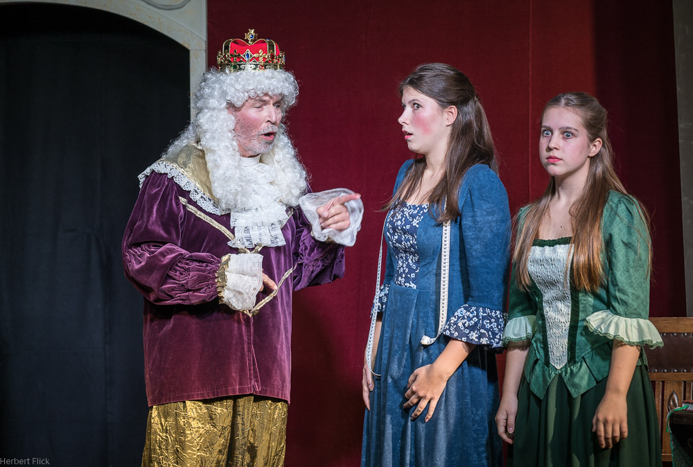 Des Kaisers neue Kleider